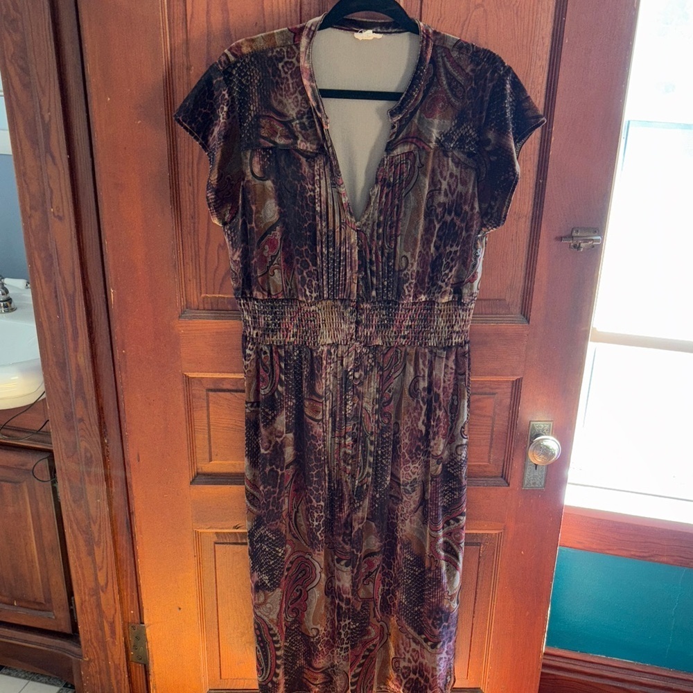 Fall 🍁 Whimsigoth Velvet Plus Size Women's Dress - Size M But Will Fit Up to 2X‍